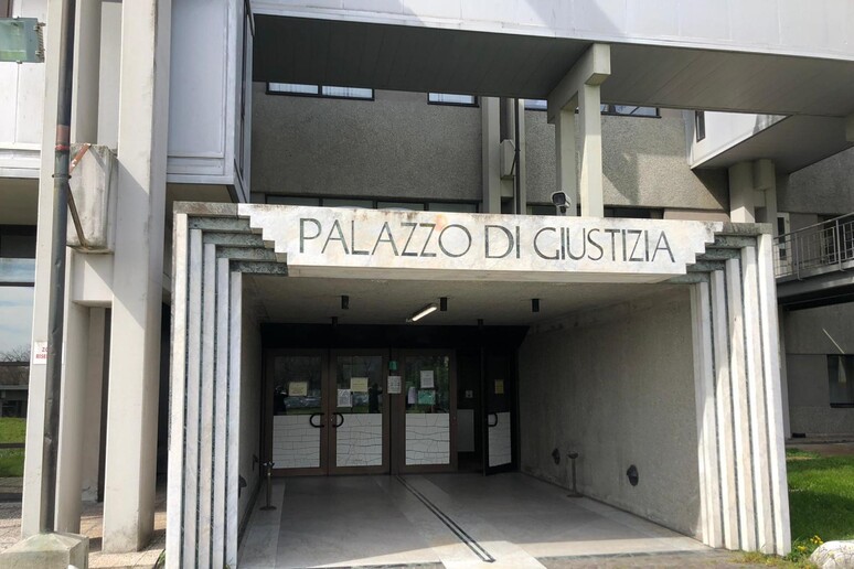 La sede del Tribunale di Prato - RIPRODUZIONE RISERVATA