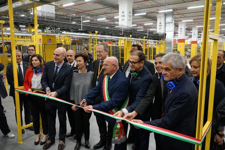 Amazon: apre nuovo centro in Piemonte, 1200 posti di lavoro - RIPRODUZIONE RISERVATA