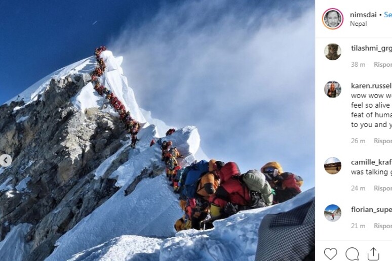 Foto degli scalatori dell 'Everest dal profilo Instagram di Nirmal Purja - RIPRODUZIONE RISERVATA