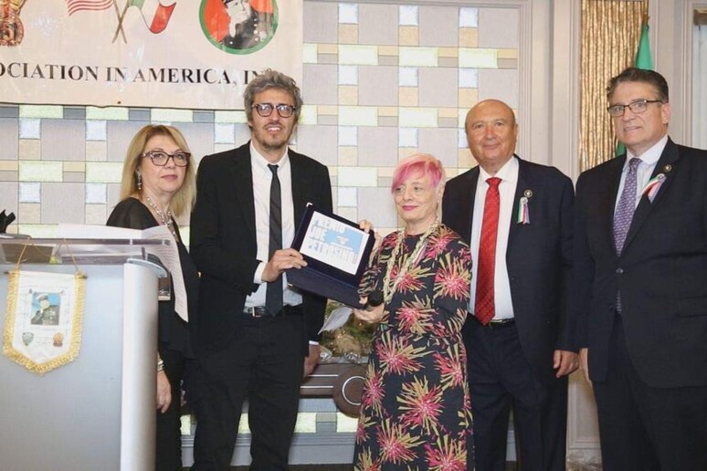 Pif riceve il premio intitolato a Joe Petrosino - RIPRODUZIONE RISERVATA