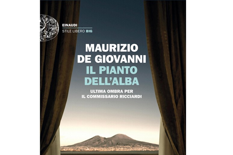 La copertina del libro di Maurizio de Giovanni  'Il pianto del 'alba ' - RIPRODUZIONE RISERVATA