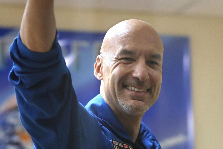 Luca Parmitano in partenza per la missione Beyond © ANSA/EPA