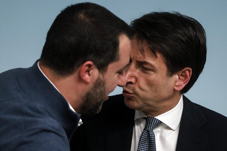 Salvini e Conte - RIPRODUZIONE RISERVATA