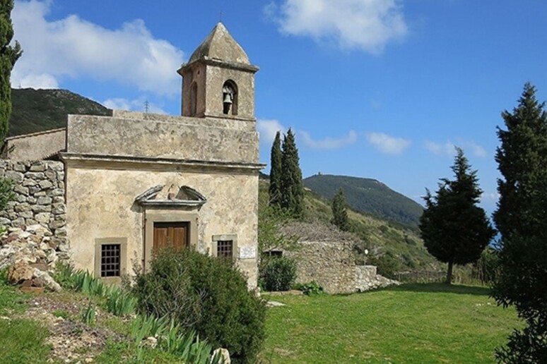 L 'Eremo di Santa Caterina sull 'Isola d 'Elba - RIPRODUZIONE RISERVATA