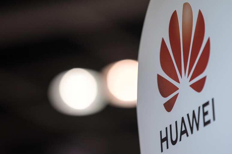 Huawei: potrebbe vendere brevetti, licenze e codici 5G © ANSA/EPA