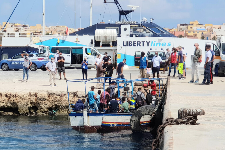 Lampedusa - RIPRODUZIONE RISERVATA