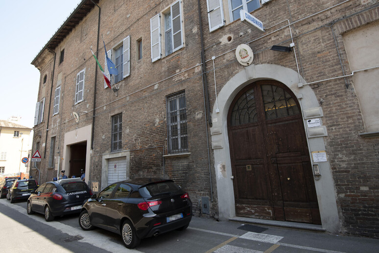 La caserma dei Carabinieri di via Caccialupo a Piacenza - RIPRODUZIONE RISERVATA