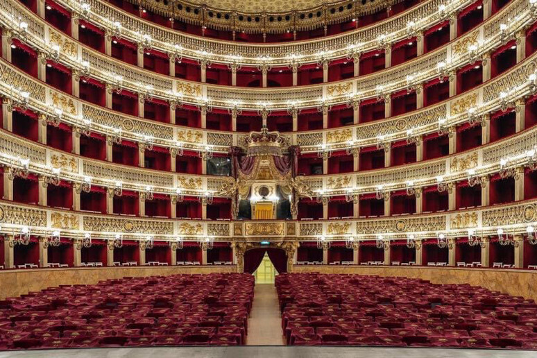 Anfols Teatro San Carlo Napoli 2 - RIPRODUZIONE RISERVATA