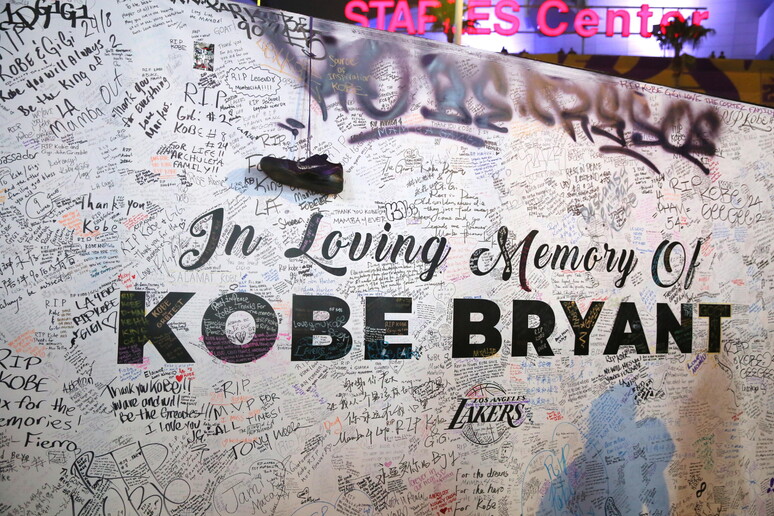Kobe Bryant memorial at LA Live in Los Angeles © ANSA/EPA