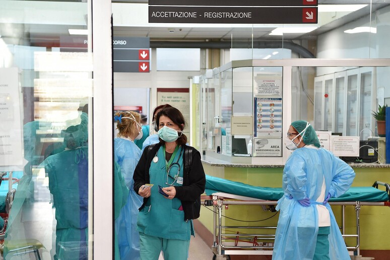 Pronto soccorso dell 'Ospedale Molinette, Torino Foto di archivio - RIPRODUZIONE RISERVATA