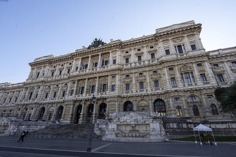 La facciata della Cassazione a piazza Cavour, Roma - RIPRODUZIONE RISERVATA