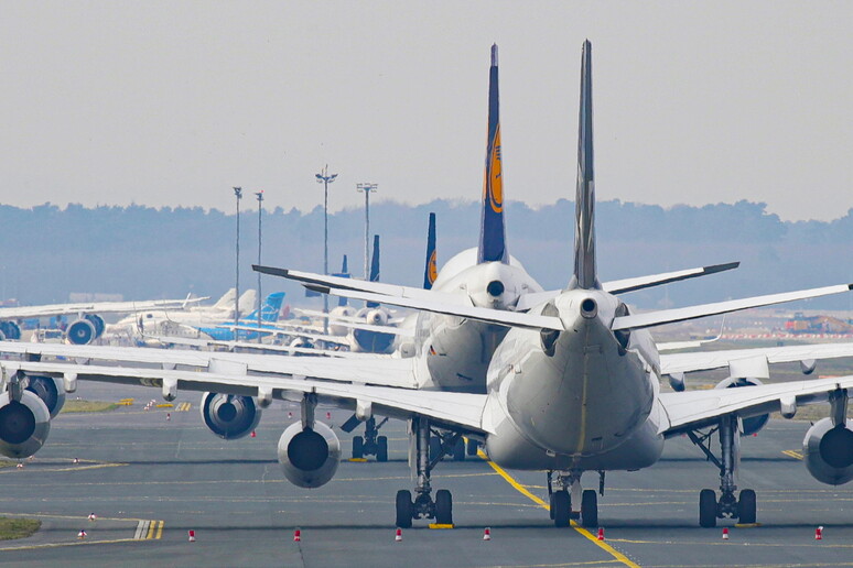 Voli Lufthansa pronti al decollo © ANSA/EPA