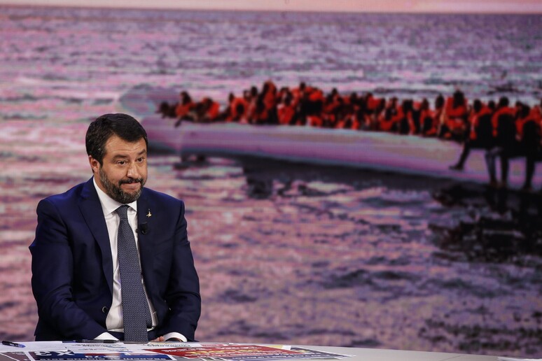 Matteo Salvini durante  'Porta a porta ' condotto da Bruno Vespa (15 ottobre 2019) - RIPRODUZIONE RISERVATA