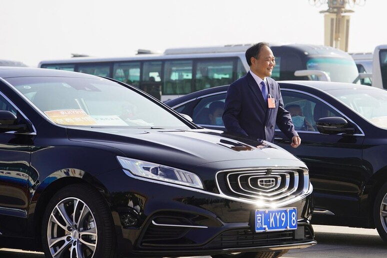 Cina, Li Shufu presidente Geely chiede a NPC riforme su auto - RIPRODUZIONE RISERVATA