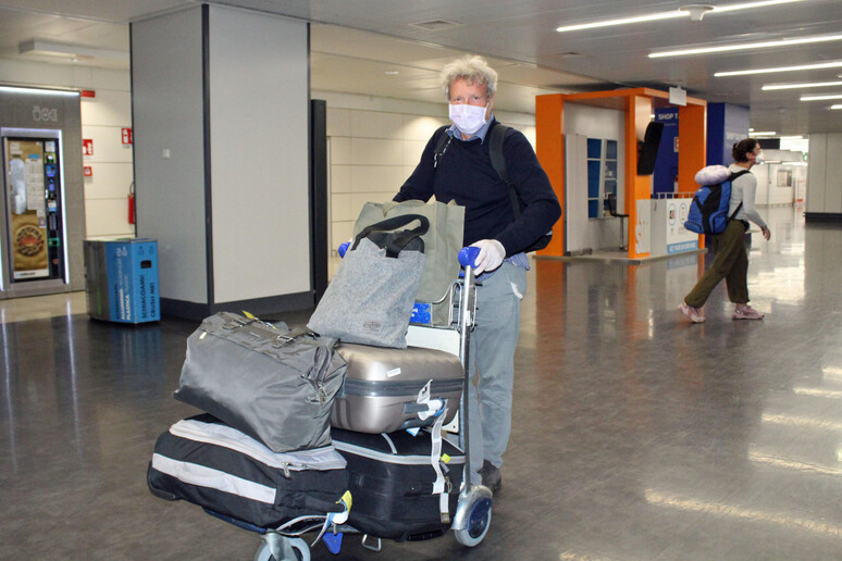 Coronavirus: 40 turisti italiani rientrano dal Messico - RIPRODUZIONE RISERVATA