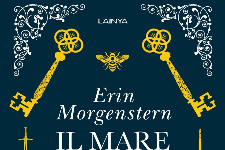 La copertina del libro  'Il mare senza stelle ' di Erin Morgenstern - RIPRODUZIONE RISERVATA