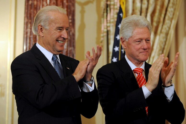 Joe Biden e Bill Clinton - RIPRODUZIONE RISERVATA