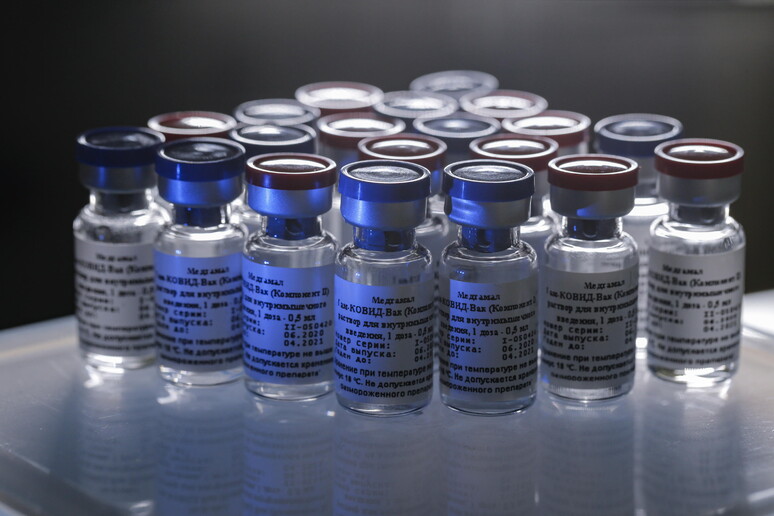 Vaccino Oxford: AstraZeneca, possiamo ancora farcela © ANSA/EPA