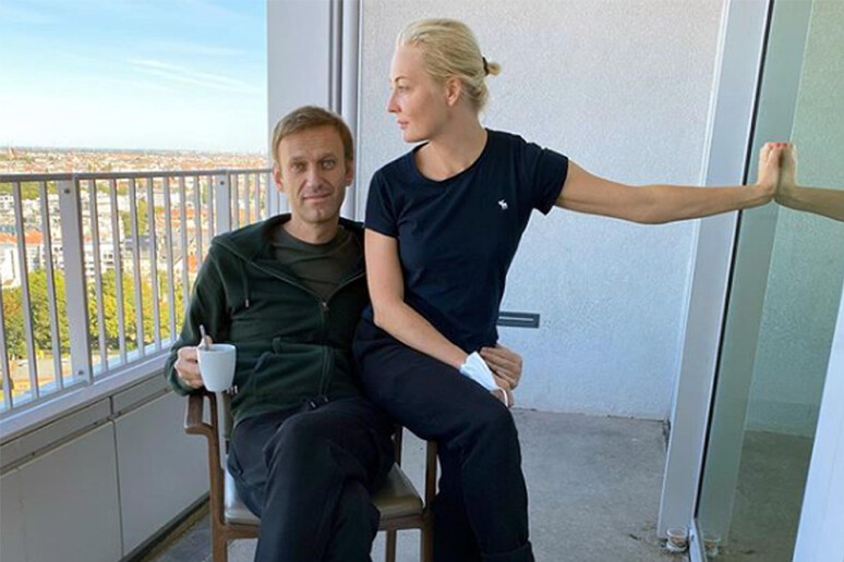 Alexei Navalny e sua moglie - RIPRODUZIONE RISERVATA