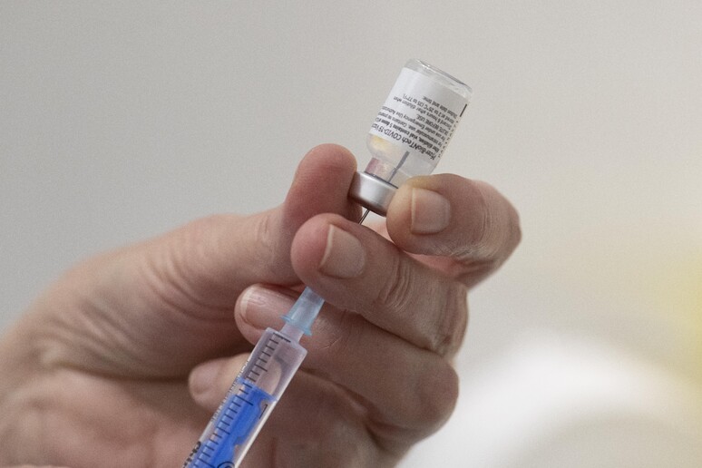 Piemonte, dosi vaccino a quota 200mila - RIPRODUZIONE RISERVATA