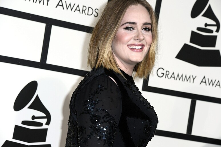 Adele, il 19 il nuovo album, si intitolerà "30" - RIPRODUZIONE RISERVATA