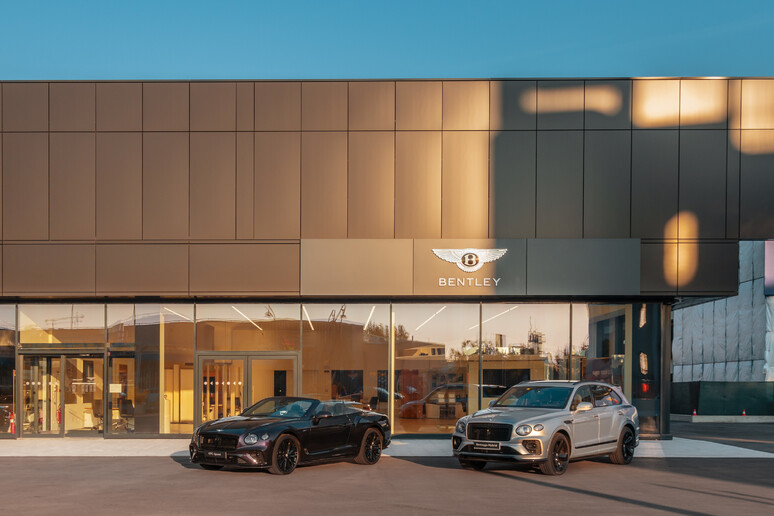 Bentley Milano, nuova sede e servizi esclusivi per clienti - RIPRODUZIONE RISERVATA