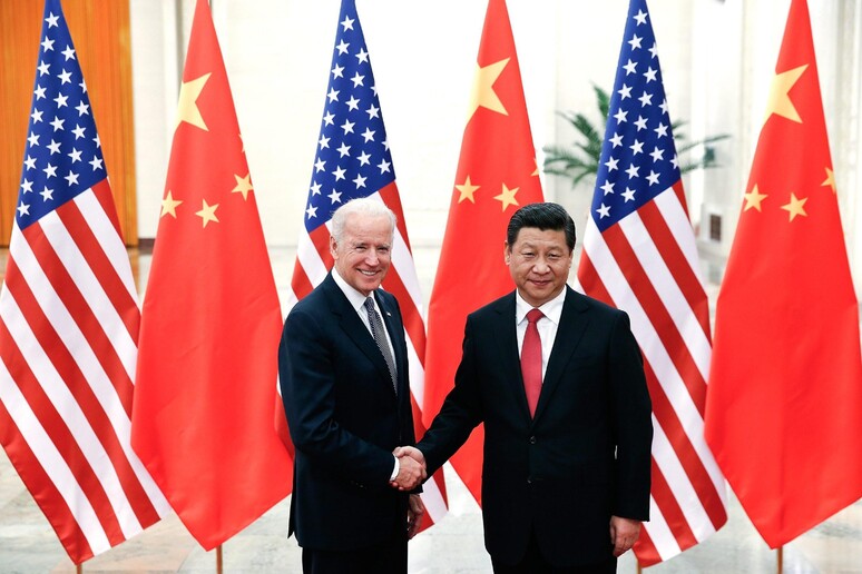 Joe Biden e Xi Jinping (foto di archivio) © ANSA/EPA