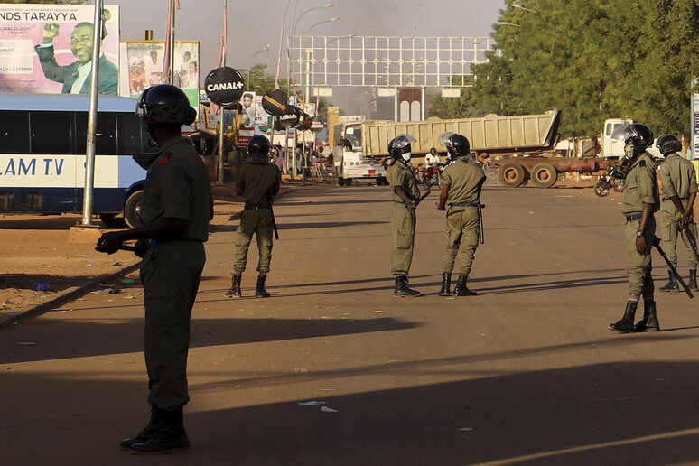 Forze di sicurezza del Niger a Niamey © ANSA/EPA