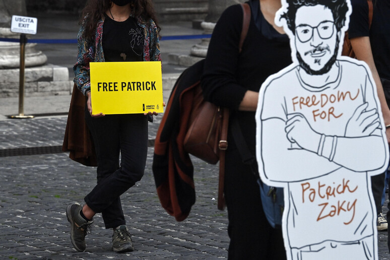 Manifestazione per la liberazione di Patrick Zaki - RIPRODUZIONE RISERVATA