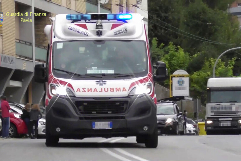 Appalti truccati per ambulanze, ai domiciliari dg Asst Pavia - RIPRODUZIONE RISERVATA