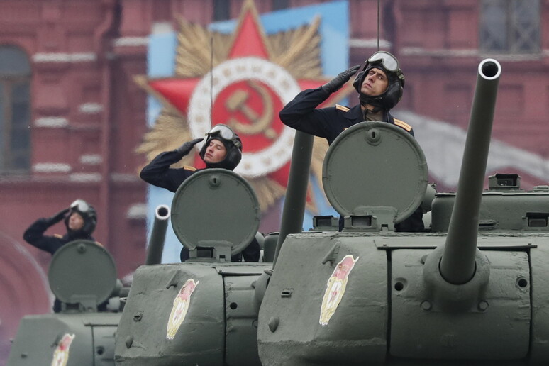 Parata militare a Mosca - RIPRODUZIONE RISERVATA