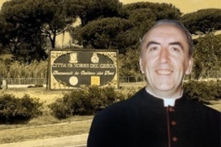 Monsignor Francesco Sannino - RIPRODUZIONE RISERVATA