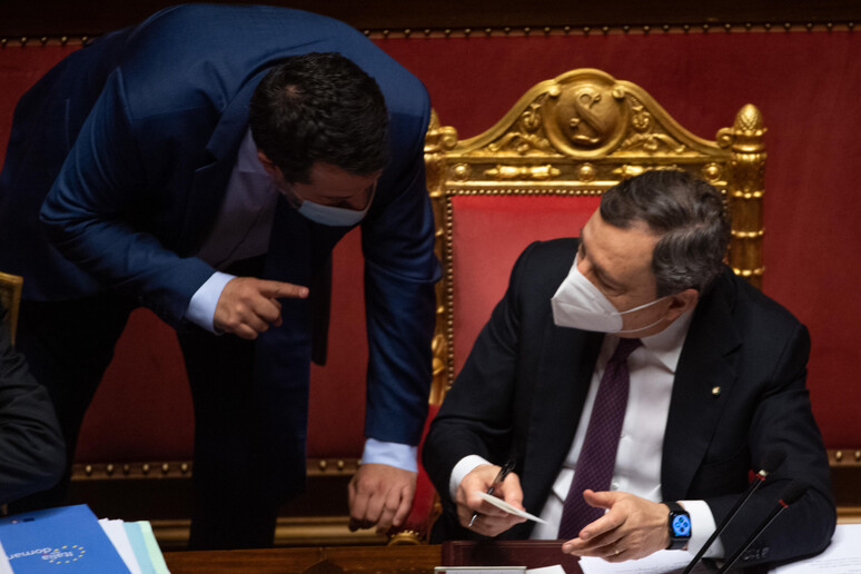 Il premier Mario Draghi e Matteo Salvini (Foto Ansa) - RIPRODUZIONE RISERVATA