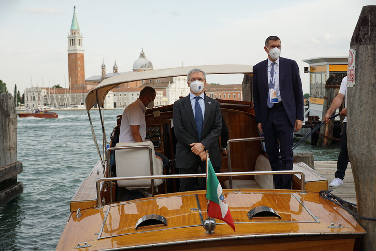 Il ministro dell 'Economia Daniele Franco al Simposio fiscale del G20 a Venezia - RIPRODUZIONE RISERVATA