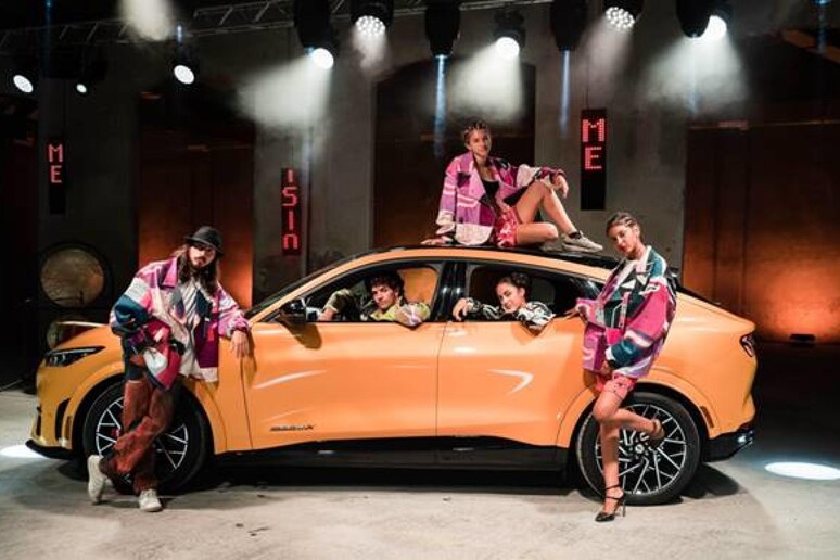 Watch Me, moda e musica per il reveal di Mustang Mach-E GT © ANSA/Ufficio stampa