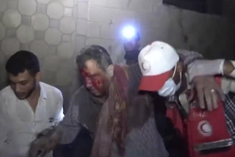 Almeno 70 morti e oltre 130 feriti nei raid aerei sauditi nel nord dello yemen © ANSA/EPA