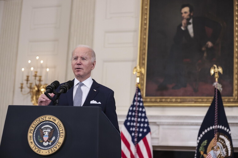 President Joe Biden delivers remarks on the December 2021 jobs report © ANSA/EPA