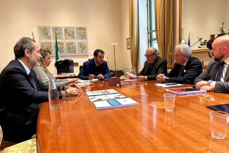 Ponte Stretto:Salvini incontra ingegneri, piena condivisione - RIPRODUZIONE RISERVATA