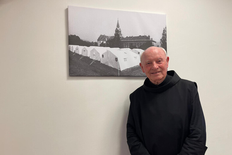 Padre Imre Kozma, fondatore dei servizi di carita ' dell 'Ordine di Malta in Ungheria - RIPRODUZIONE RISERVATA