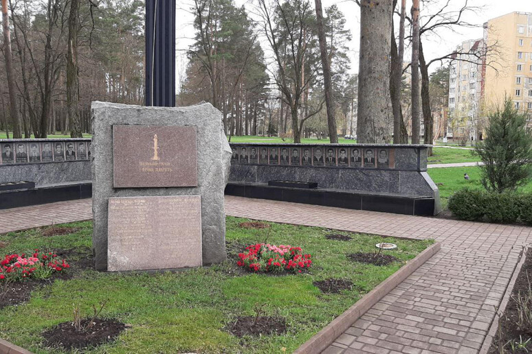 Il memoriale di Chernobyl a Slavutich - RIPRODUZIONE RISERVATA
