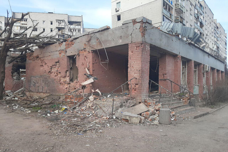 Palazzi distrutti a Cernihiv, Ucraina - RIPRODUZIONE RISERVATA