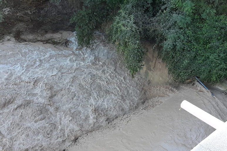 Maltempo, bomba d 'acqua nelle Marche: almeno 7 vittime - RIPRODUZIONE RISERVATA