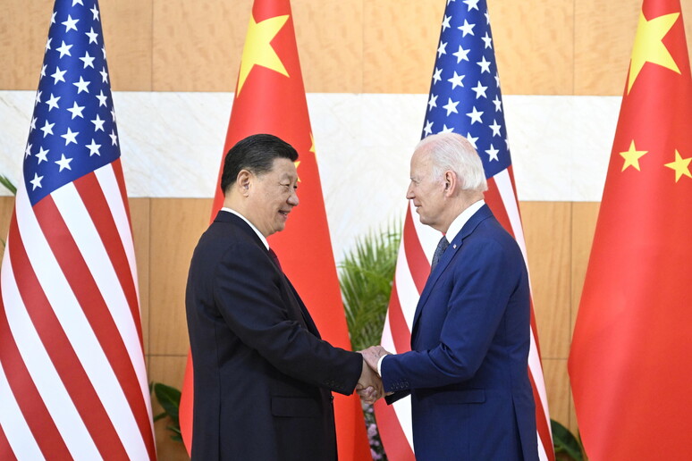Xi-Biden foto di archivio - RIPRODUZIONE RISERVATA