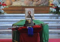 Un momento dei funerali del capitano Massimo Ranzani nella Basilica di Santa Maria degli Angeli a Roma