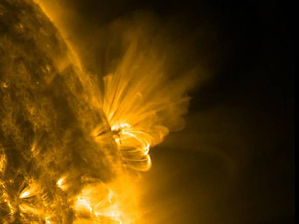 Eruzione solare vista dall'osservatorio della Nasa Sdo (fonte: NASA/SDO)