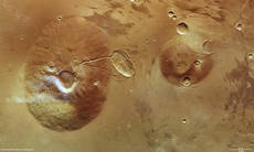 Su Marte vulcani 'incappucciati' da nubi di ghiaccio
