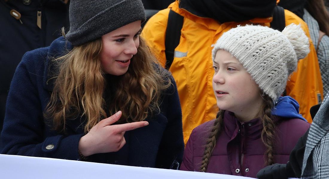 Greta Thunberg durante la protesta per il clima ad Amburgo insieme a Lisa  Neubauer © EPA