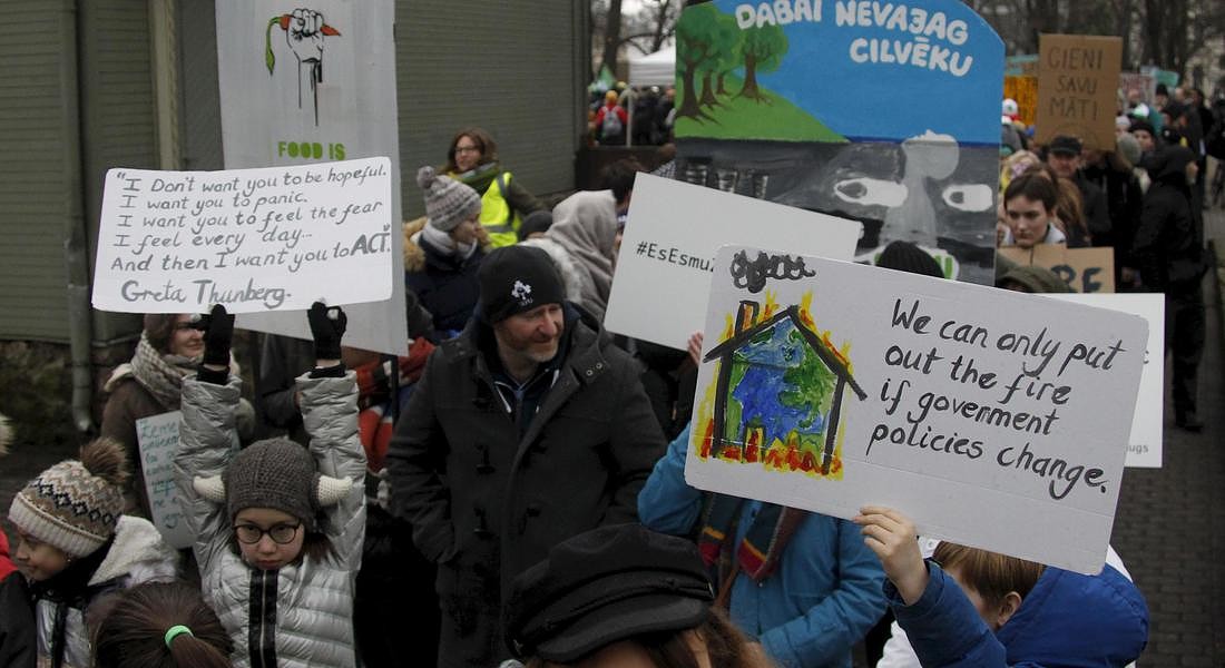 'Climate strike' protest in Riga © EPA