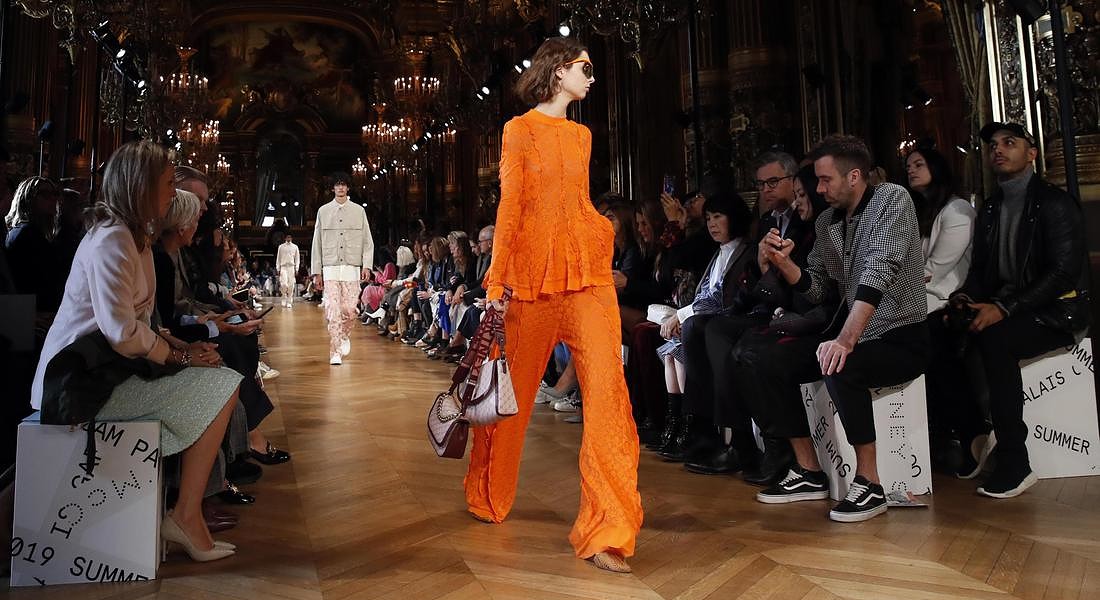 Paris Fashion 2018 Stella McCartney . Sustainable luxury fashion‎ © AP
