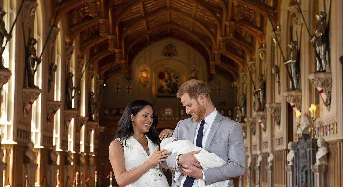 Harry e Meghan mostrano il Royal baby, 'un sogno' © AP